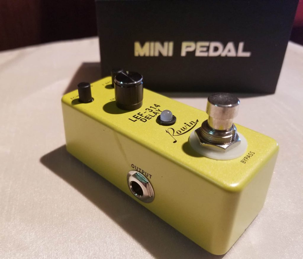 Rowin Delay Guitar Effect Pedal - Might Be Famous