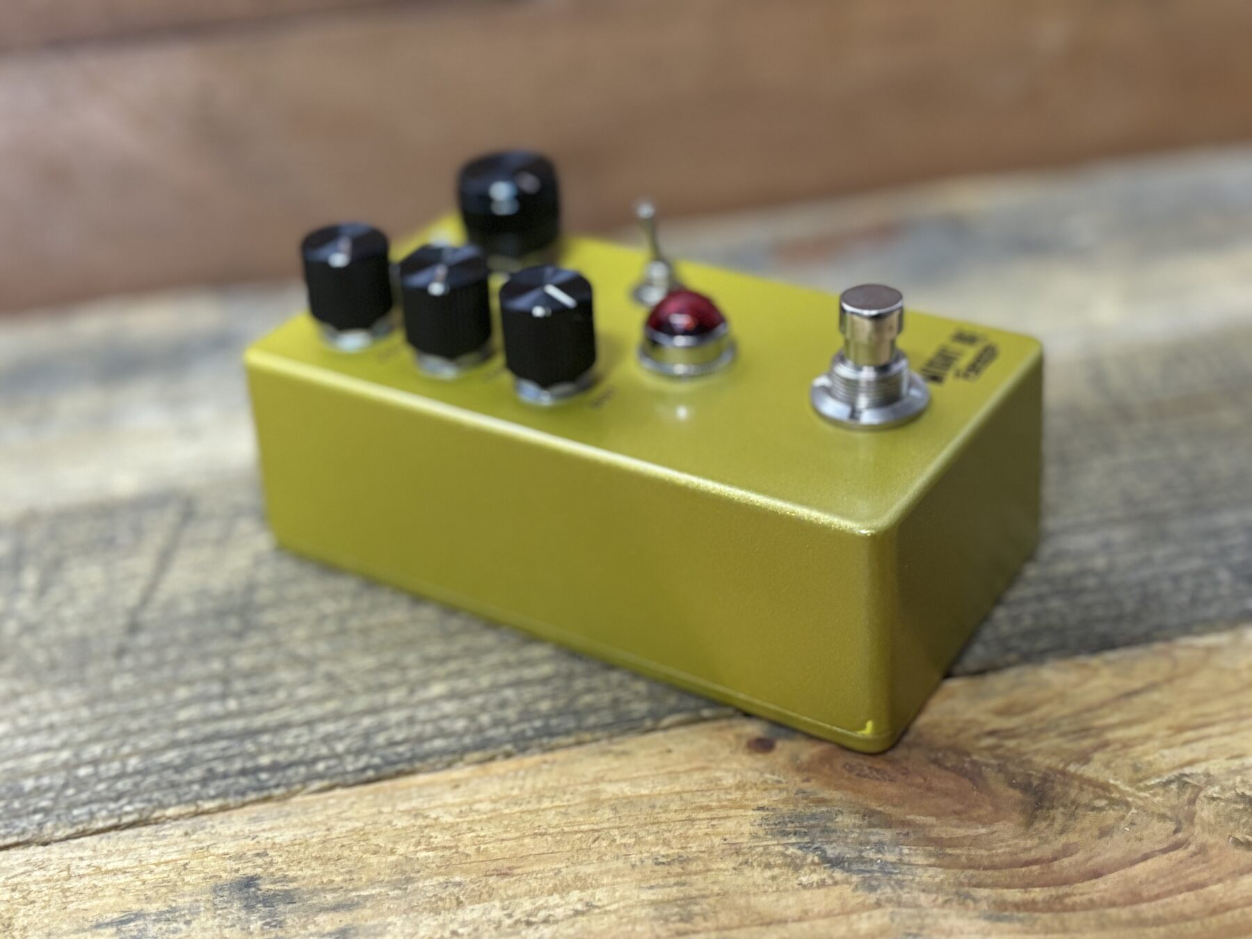 Mighty Drive Distortion – Golden Edition