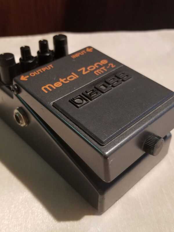 USED Boss MT-2 Metal Zone Effects Pedal