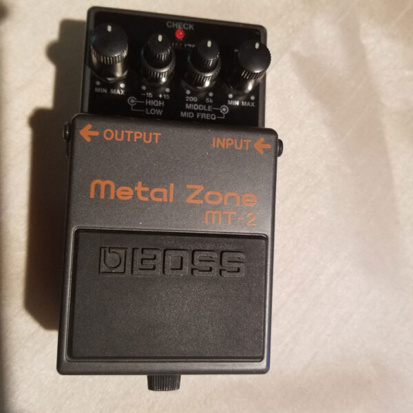 USED Boss MT-2 Metal Zone Effects Pedal