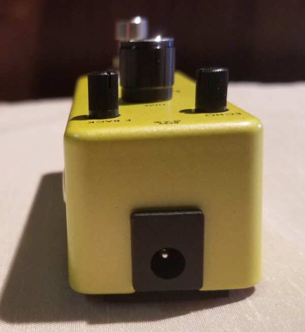 Pre-Owned Rowin Delay Guitar Effect Pedal