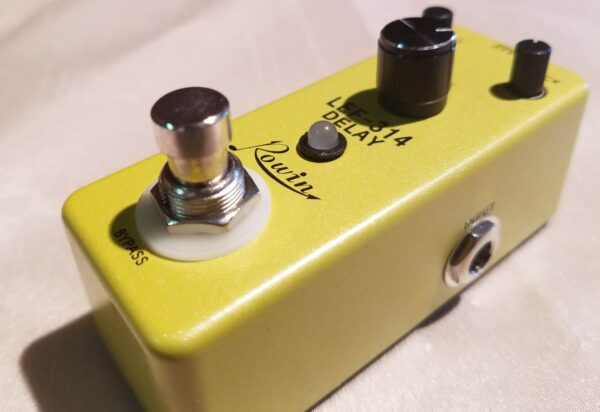 Pre-Owned Rowin Delay Guitar Effect Pedal